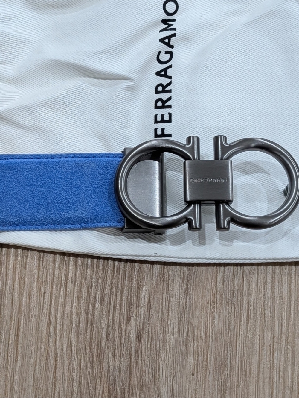 $550 Salvatore Ferragamo Gancini Suede Belt Blue Naturale 95 US 38 - Picture 4 of 5